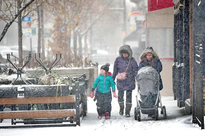 SUA. De trei zile, Chicago e afectat de ninsori şi îngheţ
