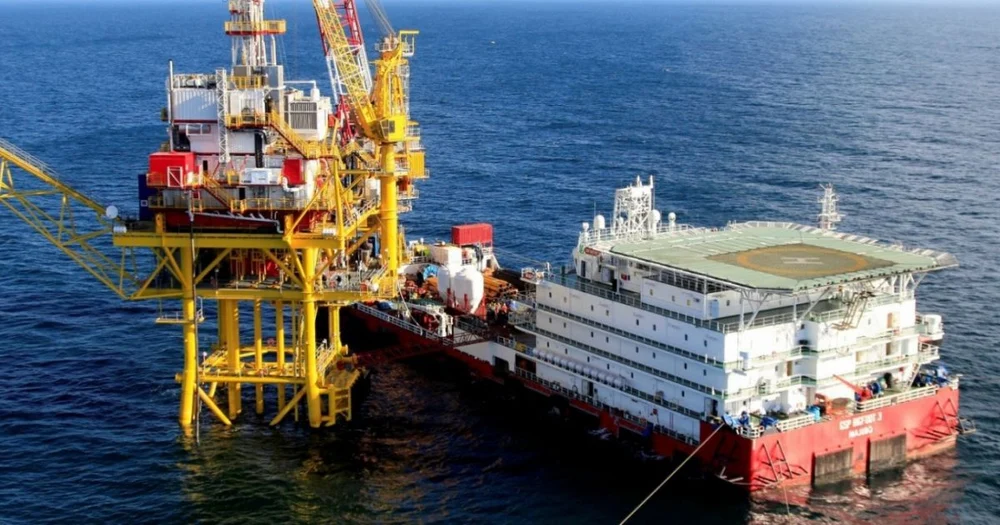 Situație de forță majoră. Rușii de la Lukoil abandonează proiectul de explorare a gazelor din Marea Neagră