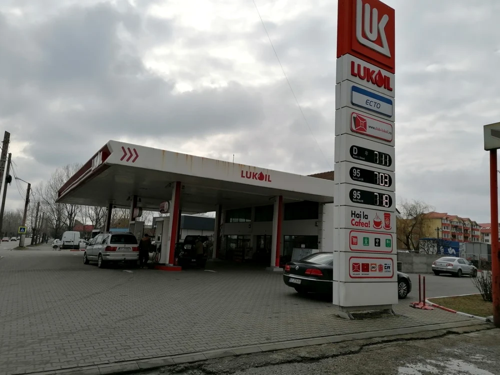 foto benzinărie Lukoil