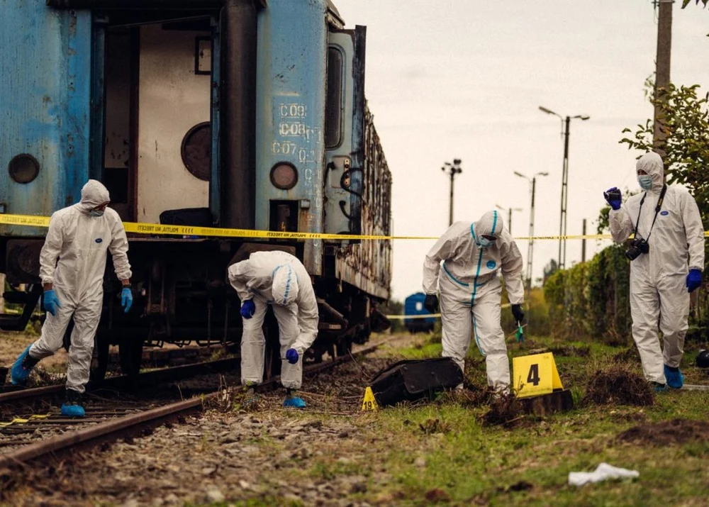 Tânărul care s-a spânzurat sâmbătă în toaleta unui tren căzuse în patima jocurilor de noroc