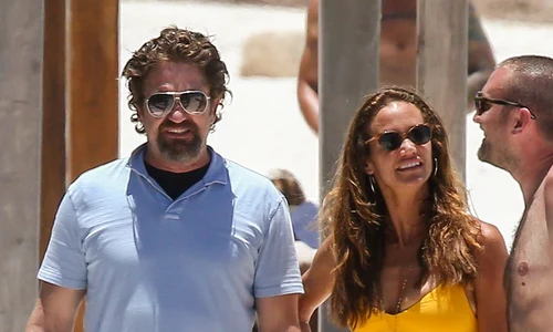 *EXCLUSIVE* Gerard Butler and Morgan Brown meet with friends at the beach in Mexico jpeg