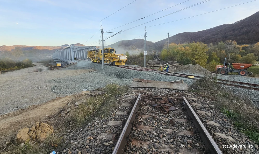 Anul 2026 aduce noi magistrale feroviare moderne în România. Sute de kilometri de cale ferată ajung la final