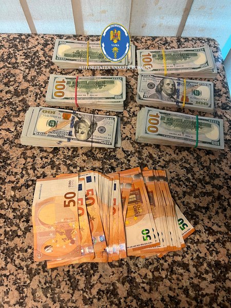 Gest șocant la Otopeni: i-a dat copilului borseta cu 60.000 de dolari ca să treacă de control