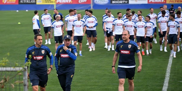 Gica Hagi antrenament jpg