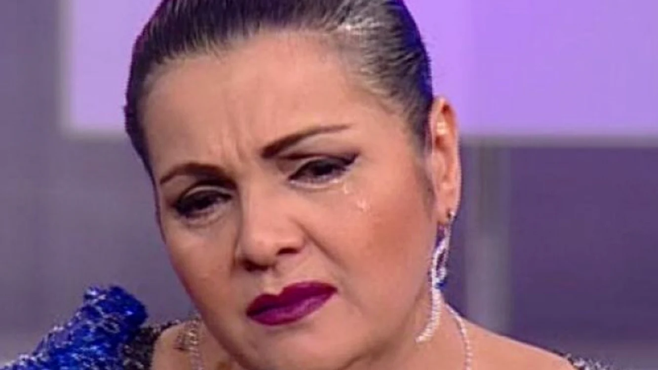 
    Plecarea în SUA a fiului ei, Alexandru, a întristat-o peste măsură pe Cornelia Catanga  