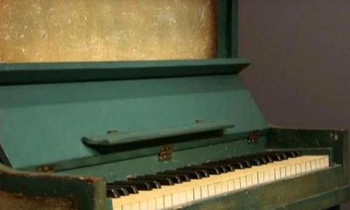Pianul din “Casablanca”, vândut pentru 602 500 de dolari jpeg