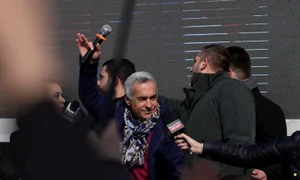 Calin Georgescu protest Inquam Photos   Octav Ganea jpg