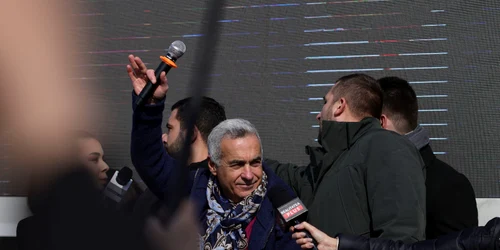 Calin Georgescu protest Inquam Photos   Octav Ganea jpg