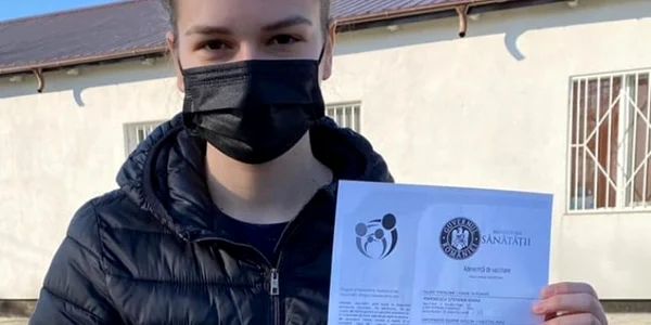 Ştefania foto RoVaccinare