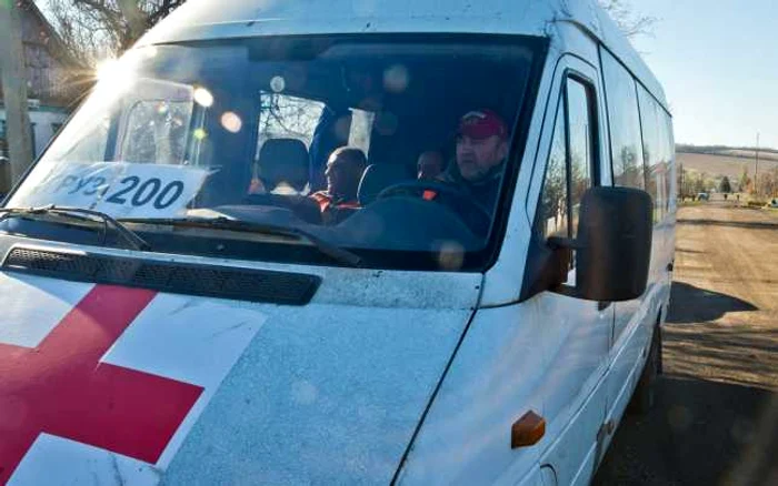 Iaroslav Jilkin si duba cu care transporta cadavre din estul Ucrainei FOTO Mashable