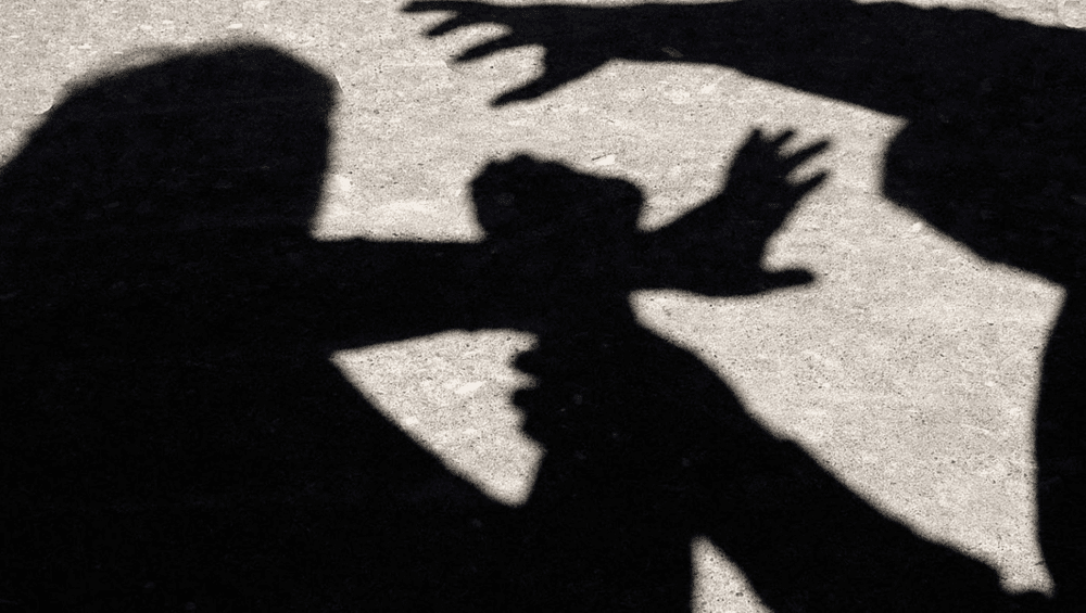 Exces de spirit civic: „bunul samaritean“ ajuns agresor într-un simplu caz de tamponare în parcare