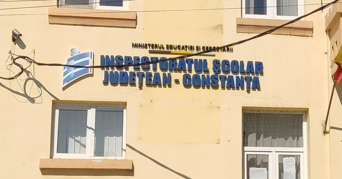 Clasa de seral sub amenințare de desființare din cauza numărului redus de elevi. Clasa de seral sub amenințare de desființare din cauza numărului redus de elevi.