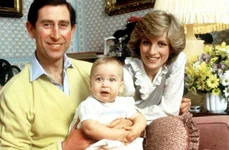 Prințesa Diana cu fiul ei, Prințul William  sursa foto   Profimedia jpg