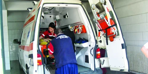 Adolescentul a fost transportat la spital