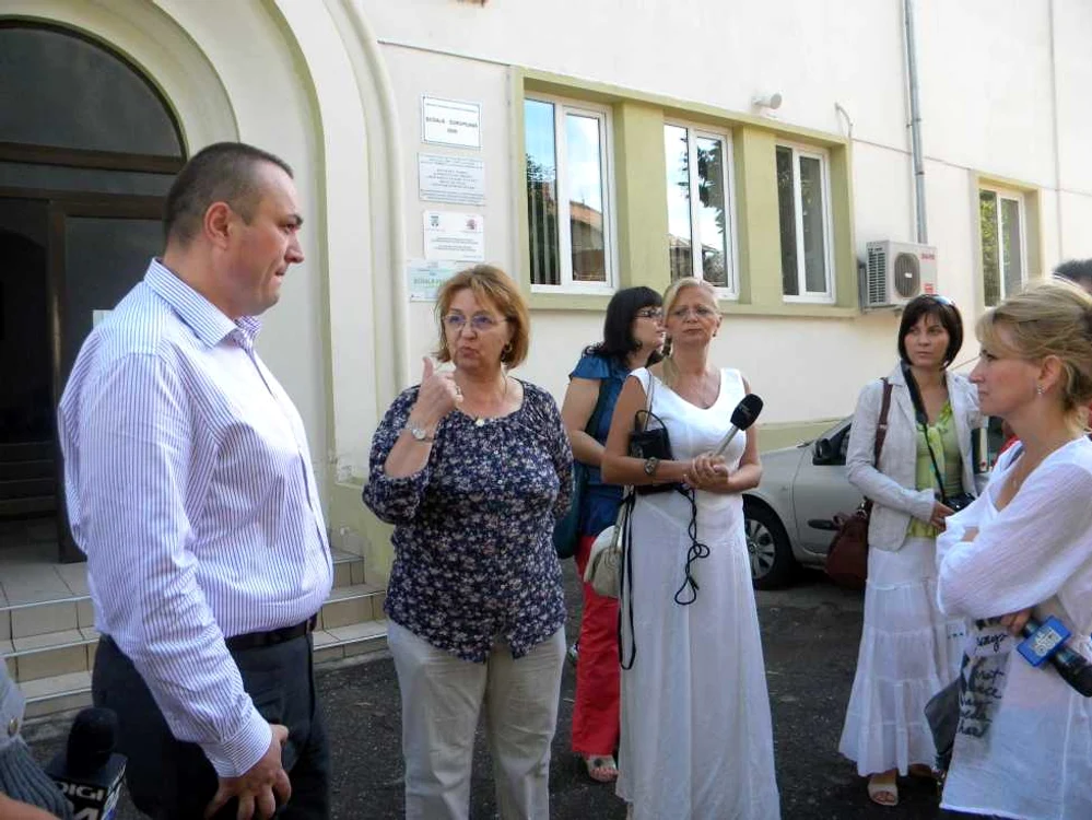 Școlile controlate de primar au condiții foarte bune de studiu