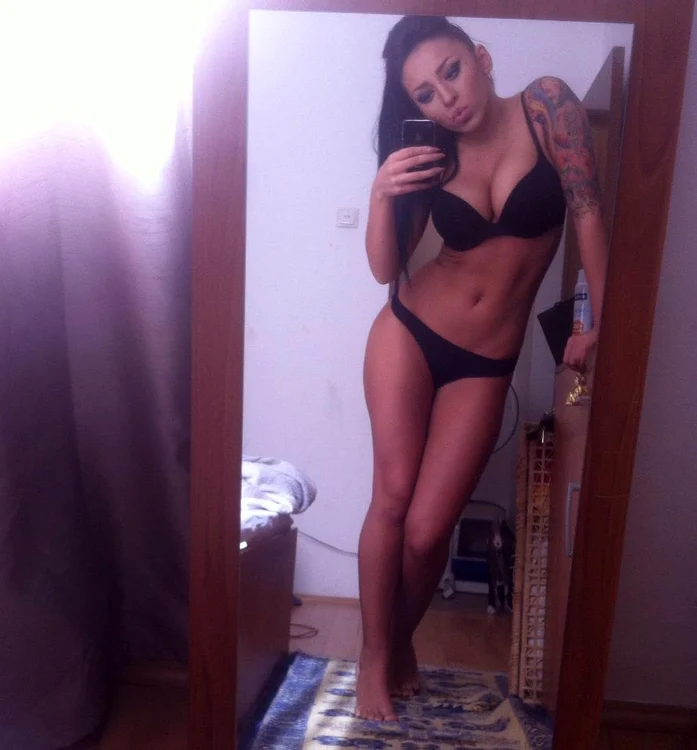Ruby este una dintre cele mai sexy cântăreţe de la noi