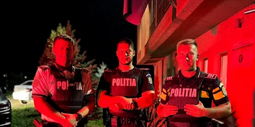 Polițiștii din Câmpia Turzii care au salvat o pe femeia răpită Foto Facebook jpg