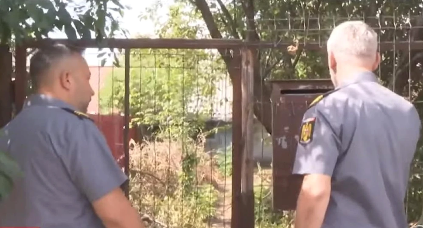 Agenţii antifraudă au descins la sediul comun al celor 1.000 de firme. FOTO: captură video