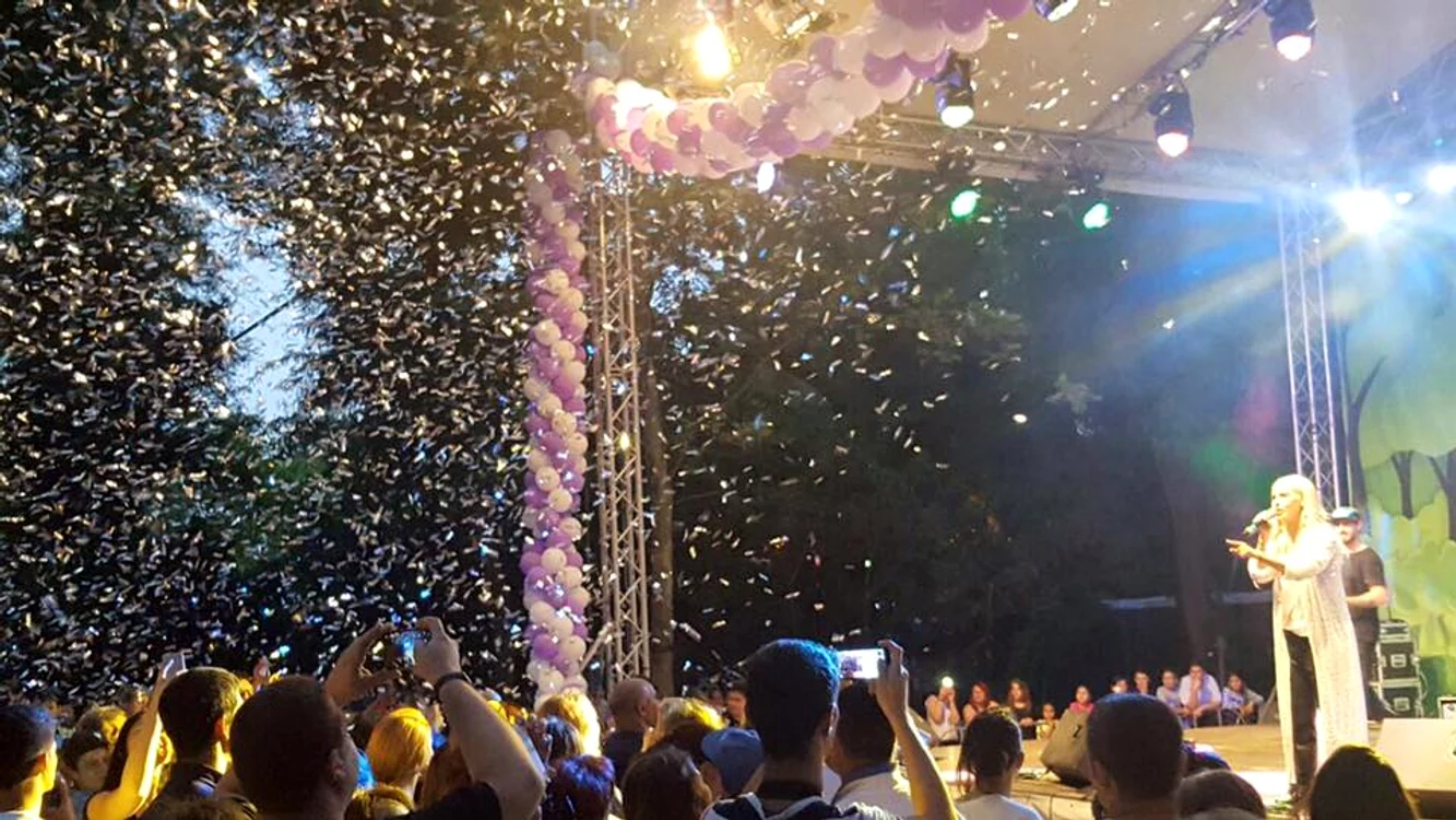 Sore s-a întors pe scenă, acolo unde-i place cel mai mult