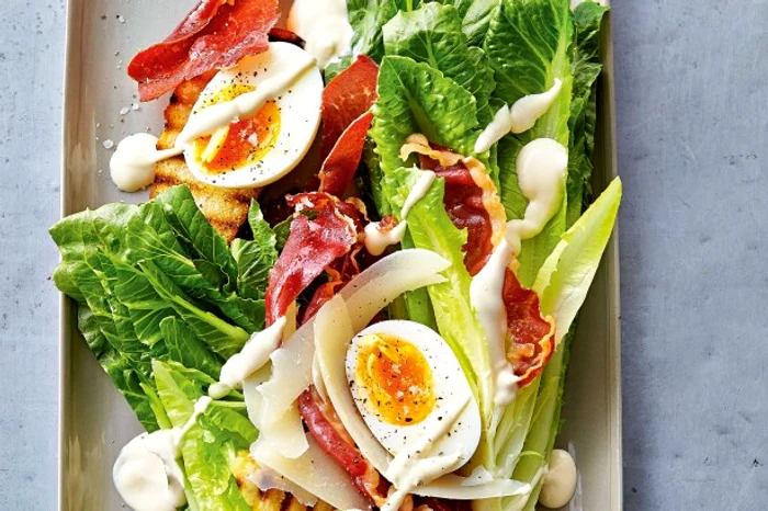 Clasica reţetă de salată Caesar jpeg