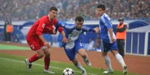 Sorin Buşu (la minge) a fost titular în această după-amiază