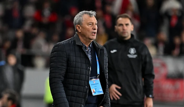 Mircea Rednic are în față un meci dificil (FOTO: Sportpictures)