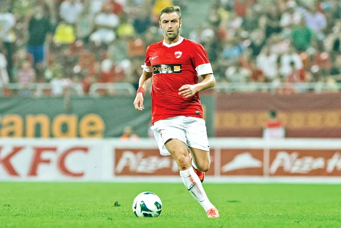 
    Pulhac a jucat ani  buni la Dinamo  