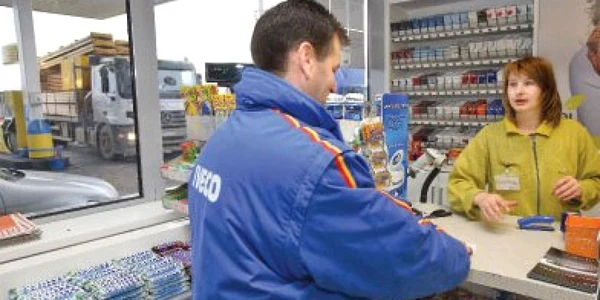 Preţurile combustibililor şi ale ţigărilor vor creşte cel mai mult în 2011