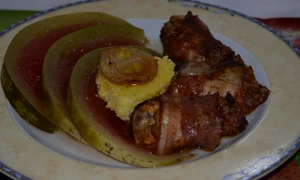 aripioare picante invelite in bacon jpeg