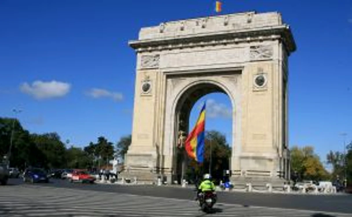 Arcul de Triumf este unul dintre monumentele emblematice ale Bucureştiului