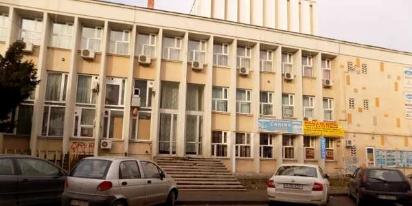Hotelul Hamlet funcţionează ilegal