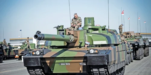 foto 1 tancuri jpg