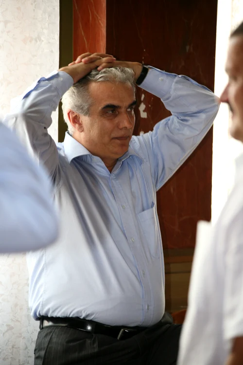 
    Ionel Manţog  