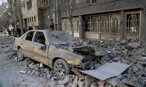 O imagine a distrugerilor din Piața Enqelab, Teheran, Iran FOTO Profimedia