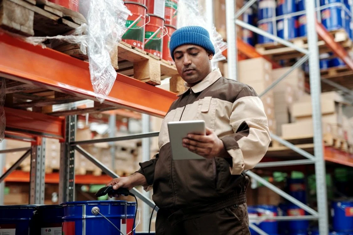 
    Ofertele pentru lucrători comerciali sunt cele mai multe, 1.386  