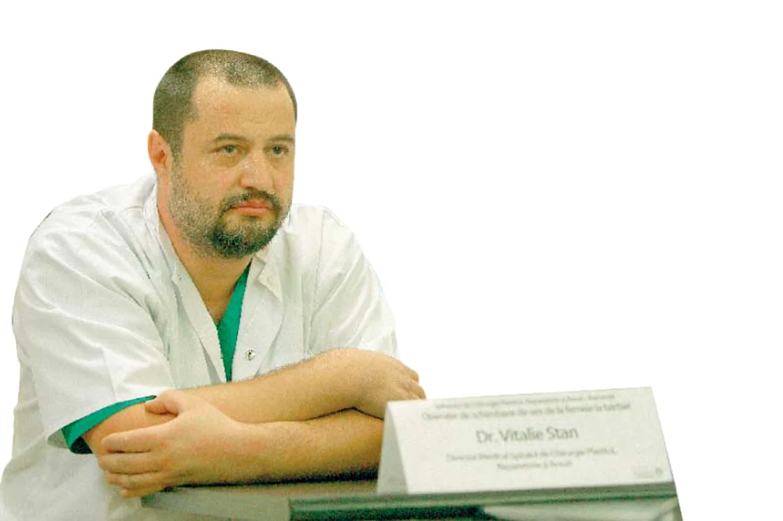 Dr. Vitalie Stan, directorul spitalului, a fost “vizitat“ ieri-dimineaţă de mascaţi