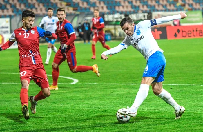 
    Dan Nistor nu a putut găsi drumul spre gol la BotoșaniFOTO: Sportpictures.eu  