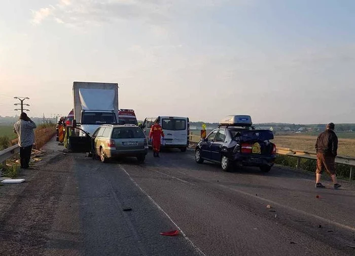 Traficul la Feldioara, complet blocatFoto: news.ro