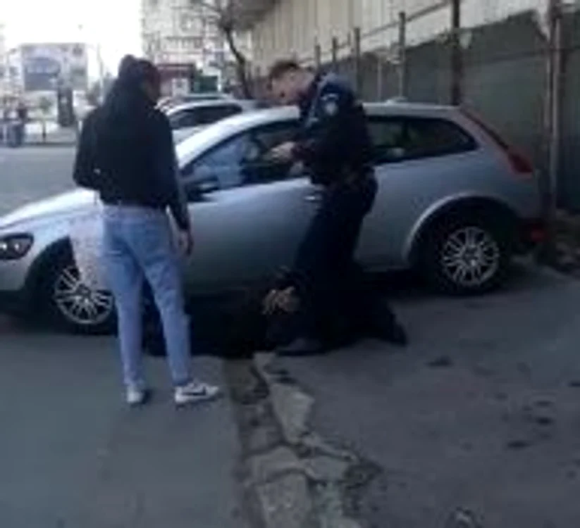 
    Focuri de armă în centrul Capitalei  