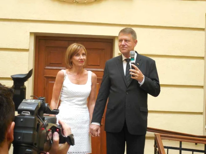 Klaus IOhannis si-a lansat volumul autobiografic alaturi de sotia sa - Fotografii Ramona Găină