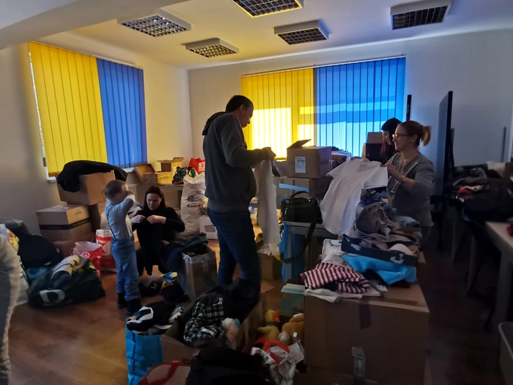 Românii îin ajută pe ucraineni cu diverse donaţii