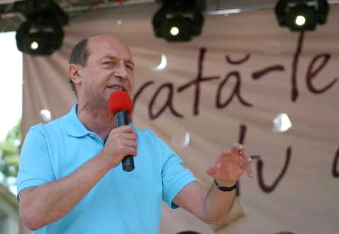 Basescu în 2007