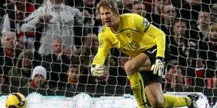 FOTBAL: Van Der Sar a fost învins după 1311 de minute