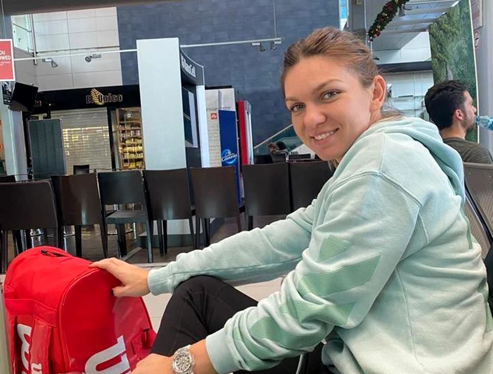 
    Simona Halep a plecat in Australia cu noaptea în capFoto: Facebook  