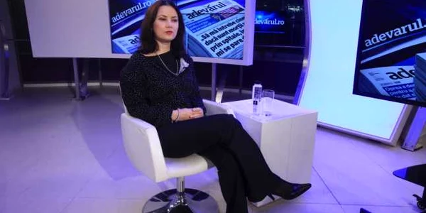 Claudia Postelnicescu foto roberto salceanu