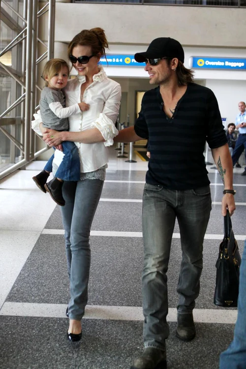 sunday rose   bm jaxnkidman fgh10426 25 1 jpeg