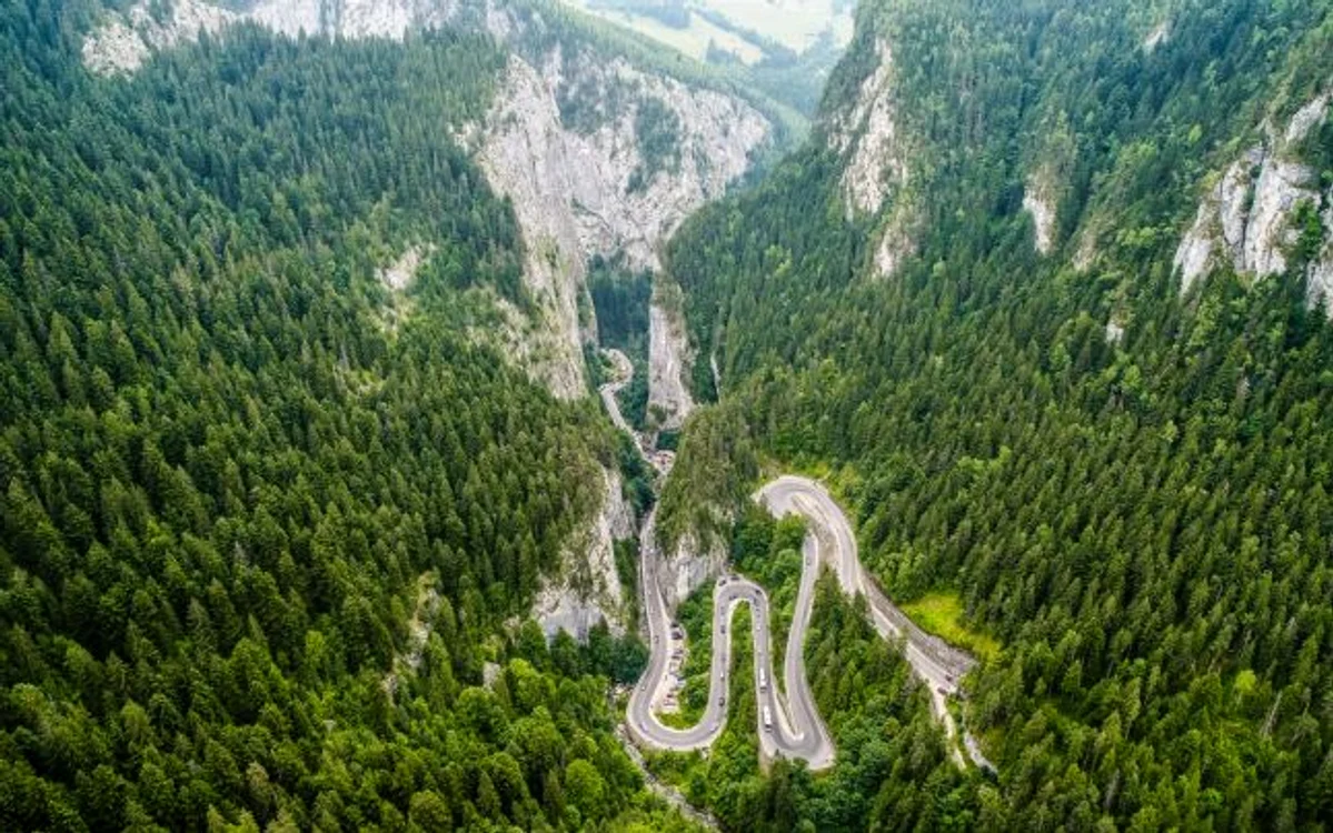 Cheile Bicazului, unul dintre cele mai cunoscute obiective turistice din România. FOTO Dragoş Asaftei
