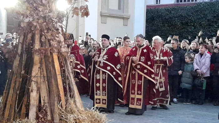 Ajunul Crăciunului sârbesc la Catedrala Sârbă din Timișoara FOTO Ștefan Both