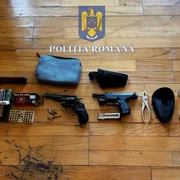 Arme și muniție găsite în locuința unui bărbat din Timișoara  politia romana jpeg