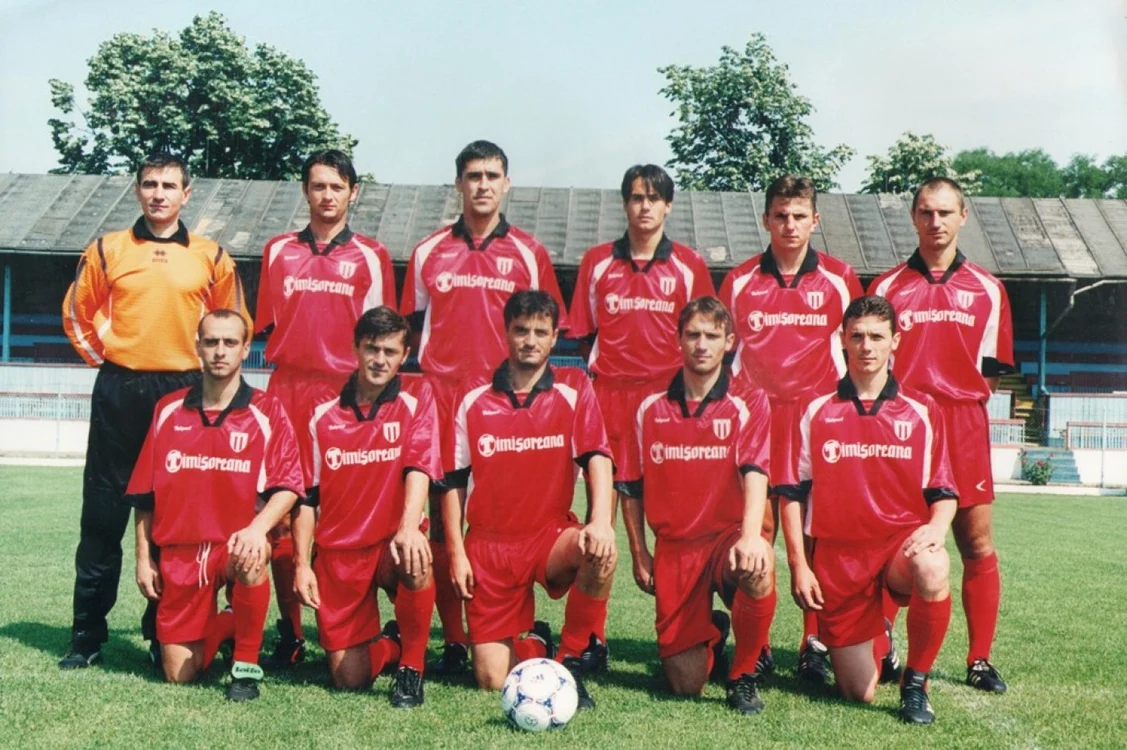 UMT 2001